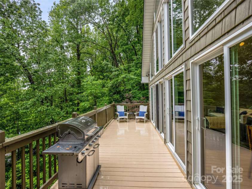 350 Mckissick Road, Flat Rock, NC 28731.  MLS# CAR4263191, YatesRealty ID 20438. 