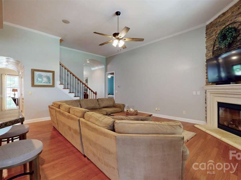 8605 Soaring Eagle Lane, Waxhaw, NC 28173.  MLS# CAR4260619, YatesRealty ID 20439. 