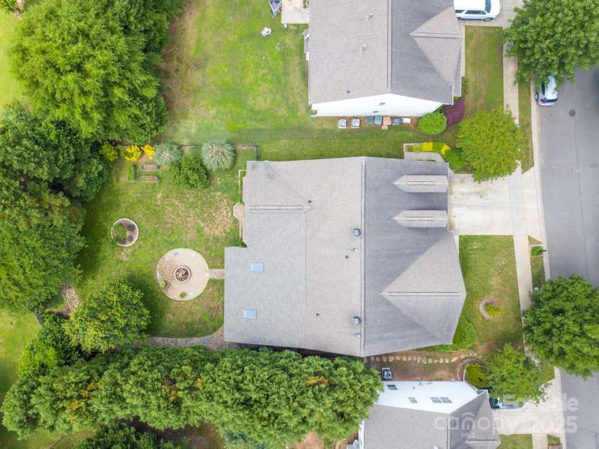 8605 Soaring Eagle Lane, Waxhaw, NC 28173.  MLS# CAR4260619, YatesRealty ID 20439. 