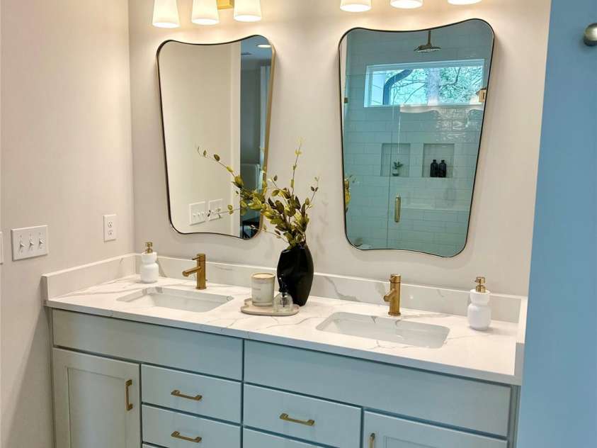 109 Seldon Drive, Charlotte, NC 28216.  MLS# CAR4234293, YatesRealty ID 2044. 