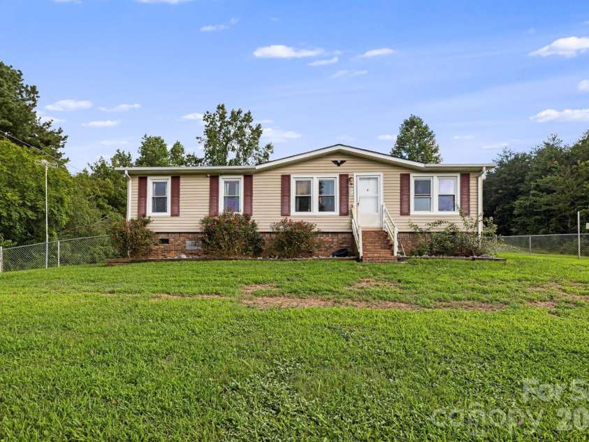 2490 Painters Gap Road, Union Mills, NC 28167.  MLS# CAR4366788, YatesRealty ID 20440. 