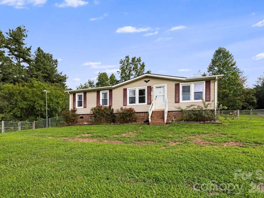 2490 Painters Gap Road, Union Mills, NC 28167.  MLS# CAR4366788, YatesRealty ID 20440. 