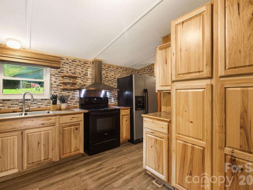 2490 Painters Gap Road, Union Mills, NC 28167.  MLS# CAR4366788, YatesRealty ID 20440. 