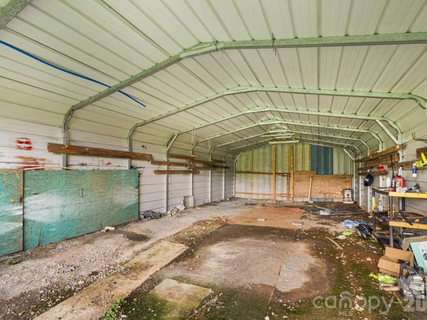 2490 Painters Gap Road, Union Mills, NC 28167.  MLS# CAR4366788, YatesRealty ID 20440. 