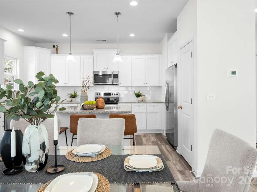 1117 Thayer Glen Court, Charlotte, NC 28213.  MLS# CAR4270932, YatesRealty ID 20441. Representation