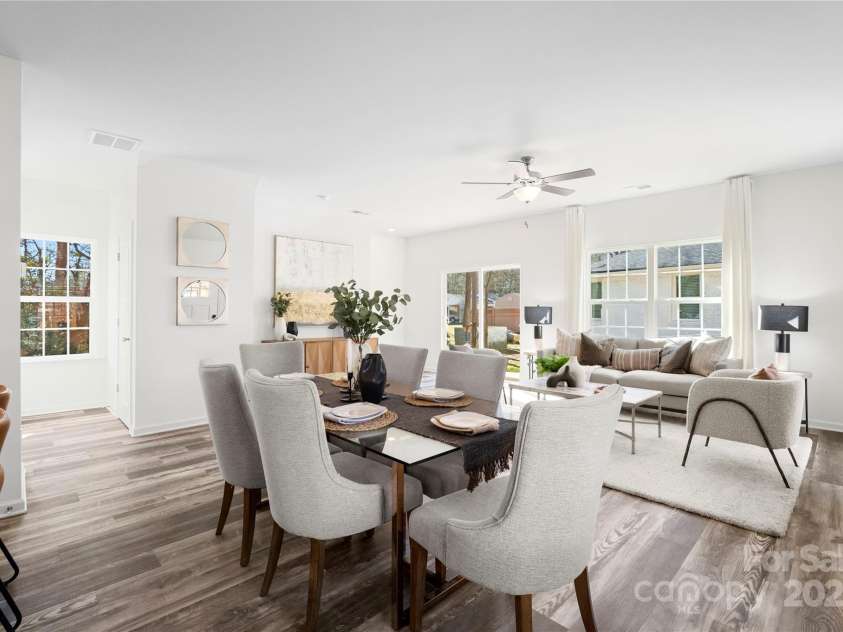1117 Thayer Glen Court, Charlotte, NC 28213.  MLS# CAR4270932, YatesRealty ID 20441. Representation