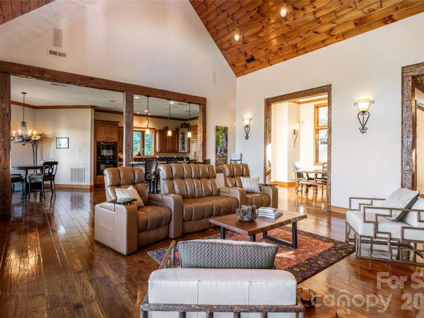 326 Summit Drive, Whittier, NC 28789.  MLS# CAR4374741, YatesRealty ID 20443. 