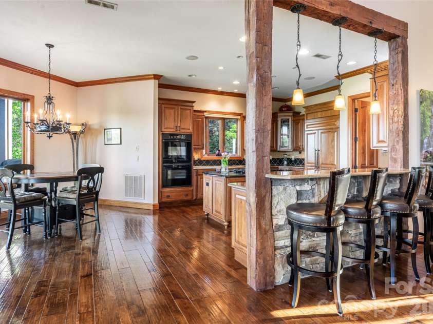 326 Summit Drive, Whittier, NC 28789.  MLS# CAR4374741, YatesRealty ID 20443. 