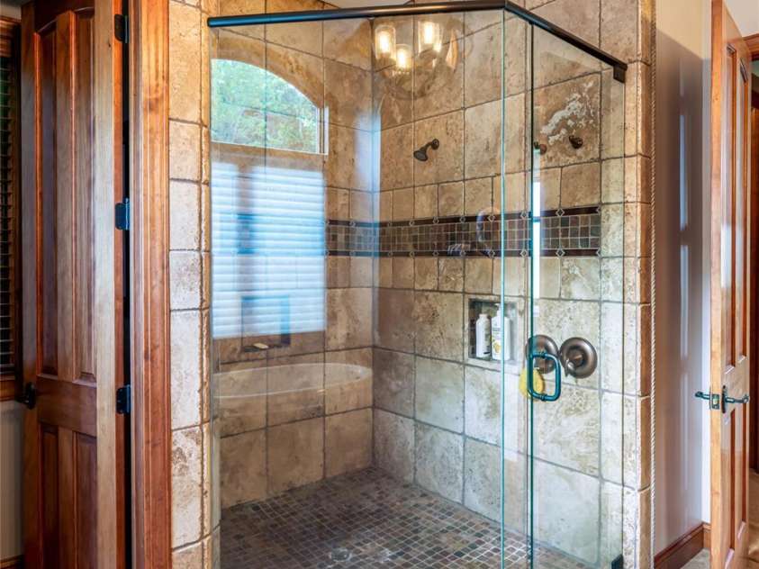 326 Summit Drive, Whittier, NC 28789.  MLS# CAR4374741, YatesRealty ID 20443. 