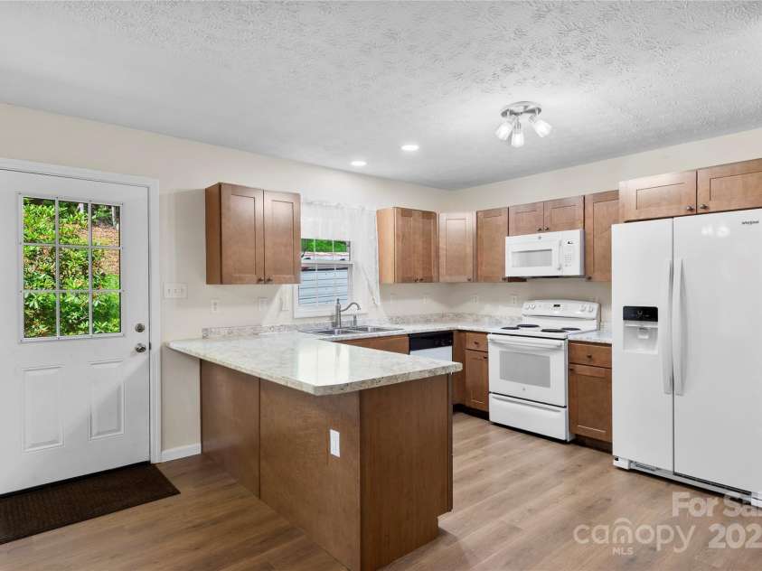 55 Gilbert B Crook Road, Candler, NC 28715.  MLS# CAR4268446, YatesRealty ID 20443. 