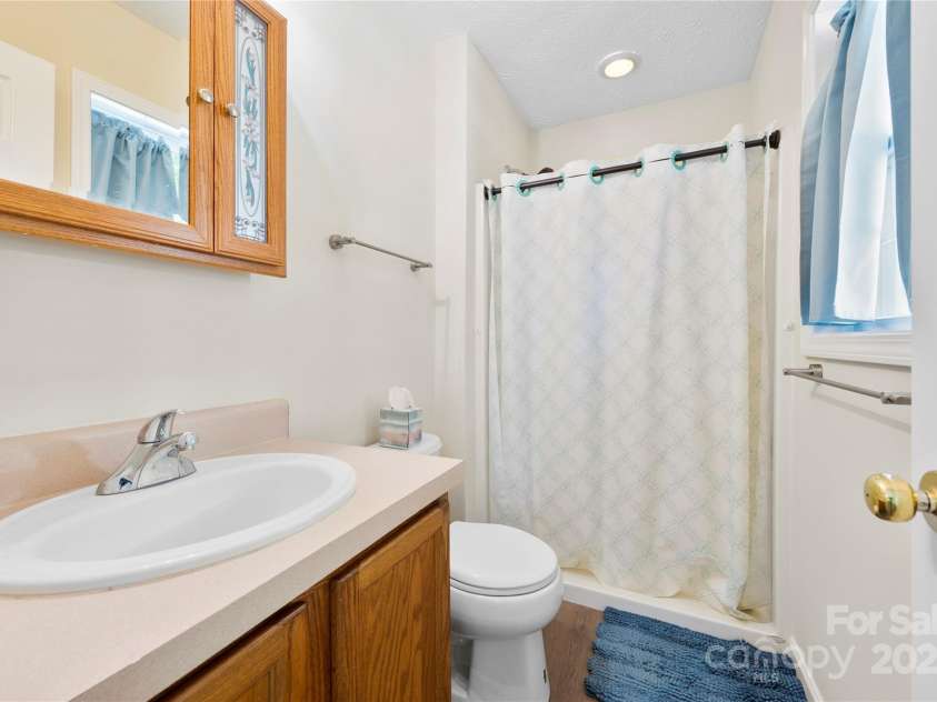 55 Gilbert B Crook Road, Candler, NC 28715.  MLS# CAR4268446, YatesRealty ID 20443. 