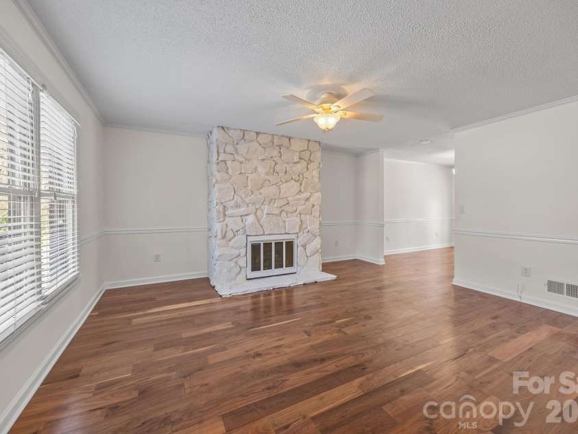 451 Camrose Circle, Concord, NC 28025.  MLS# CAR4365270, YatesRealty ID 20444. 