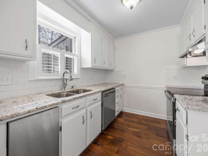 451 Camrose Circle, Concord, NC 28025.  MLS# CAR4365270, YatesRealty ID 20444. 