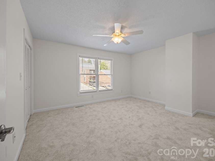 451 Camrose Circle, Concord, NC 28025.  MLS# CAR4365270, YatesRealty ID 20444. 