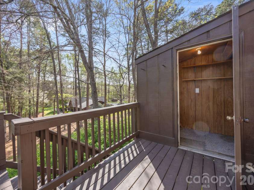 451 Camrose Circle, Concord, NC 28025.  MLS# CAR4365270, YatesRealty ID 20444. 
