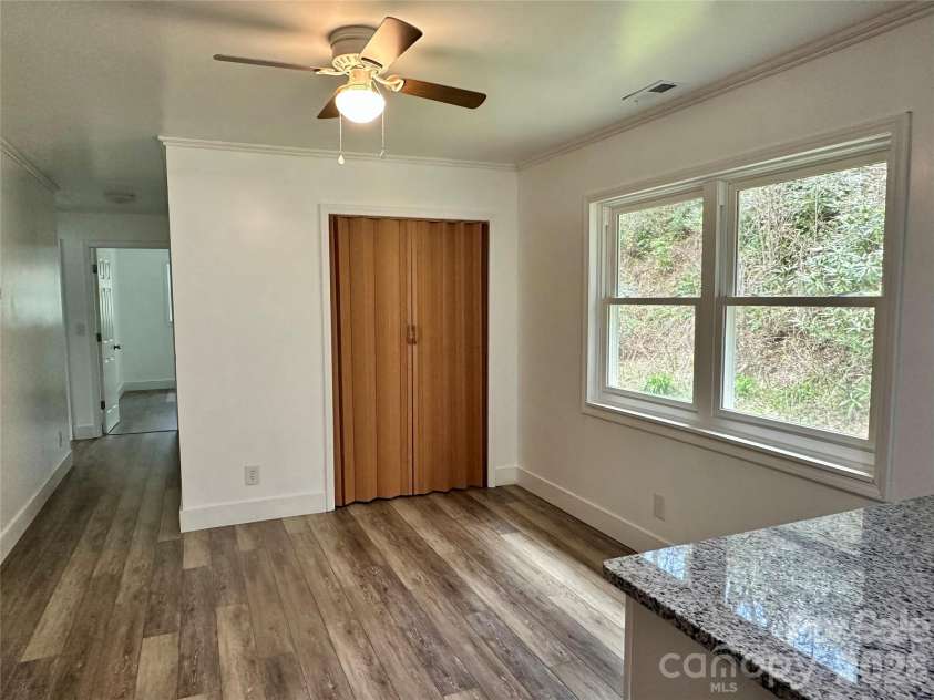 8855 Bugger Hollow Road, Newland, NC 28657.  MLS# CAR4375390, YatesRealty ID 20445. 