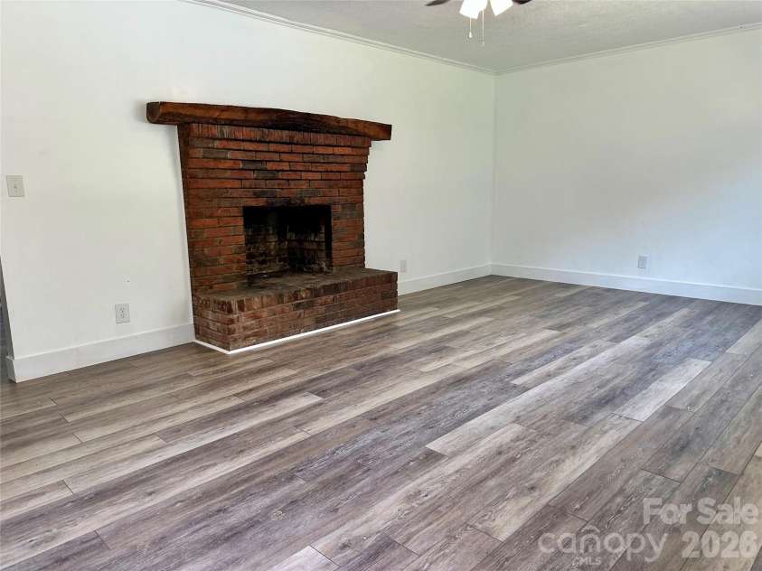 8855 Bugger Hollow Road, Newland, NC 28657.  MLS# CAR4375390, YatesRealty ID 20445. 