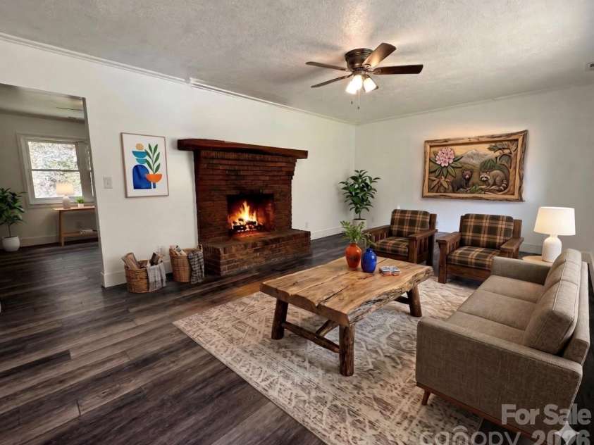 8855 Bugger Hollow Road, Newland, NC 28657.  MLS# CAR4375390, YatesRealty ID 20445. 