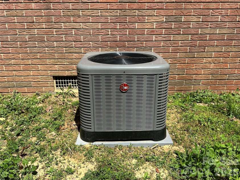 8855 Bugger Hollow Road, Newland, NC 28657.  MLS# CAR4375390, YatesRealty ID 20445. New Rheem HVAC system