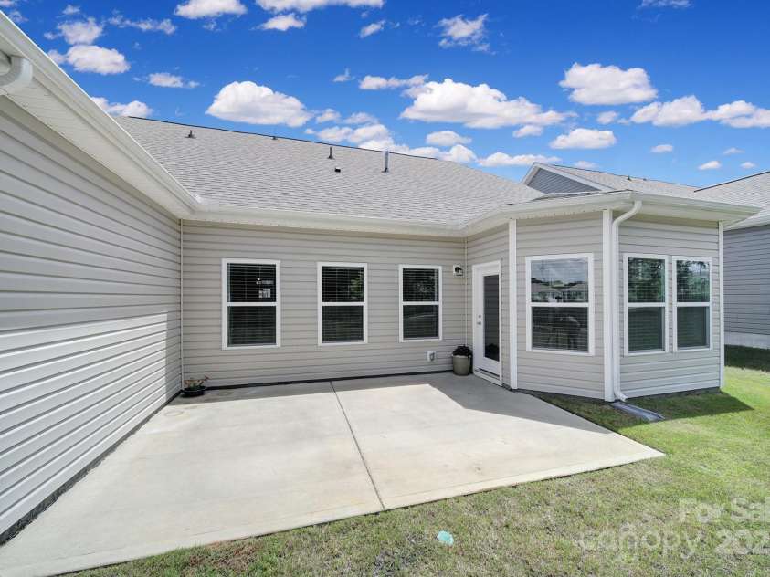 440 Shallowford Drive, Rock Hill, SC 29732.  MLS# CAR4271398, YatesRealty ID 20446. 