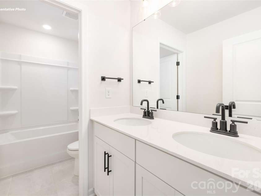 102 Winters Oak Lane, Mooresville, NC 28115.  MLS# CAR4331999, YatesRealty ID 2045. 