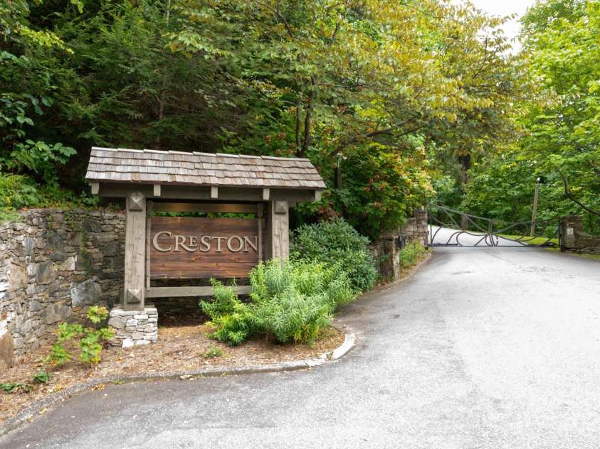 499 Warbler Lane, Black Mountain, NC 28711.  MLS# CAR4230547, YatesRealty ID 2045. Crescent gated community