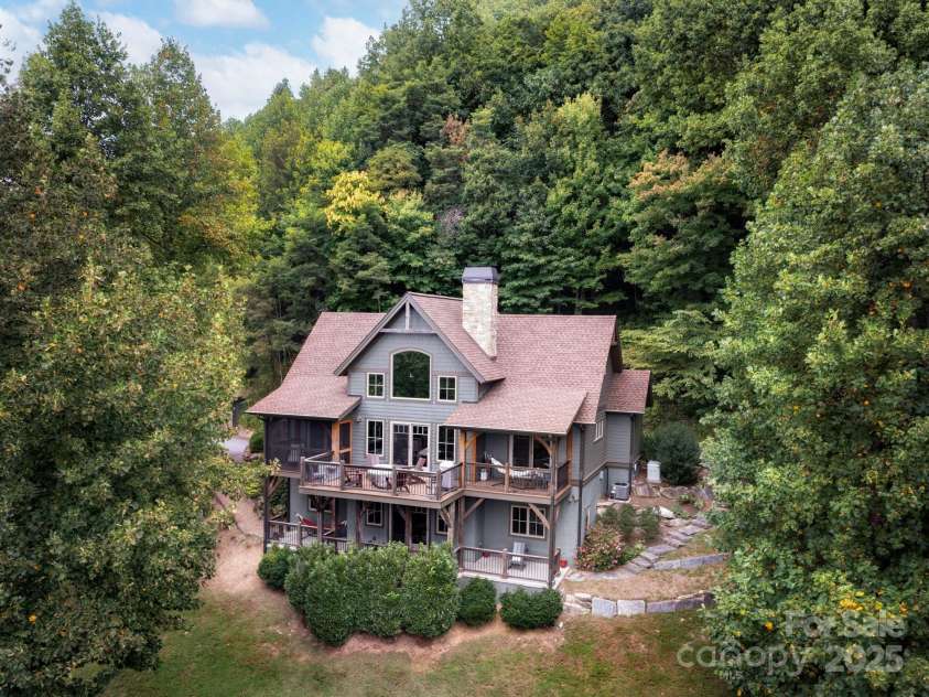 499 Warbler Lane, Black Mountain, NC 28711.  MLS# CAR4230547, YatesRealty ID 2045. Welcome to your Mountain Oasis