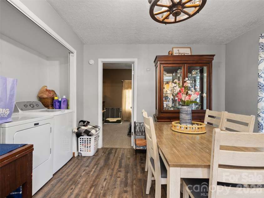 1121 Canton Road, Canton, NC 28716.  MLS# CAR4378271, YatesRealty ID 20450. 
