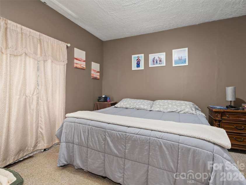 1121 Canton Road, Canton, NC 28716.  MLS# CAR4378271, YatesRealty ID 20450. 