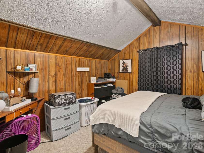 1121 Canton Road, Canton, NC 28716.  MLS# CAR4378271, YatesRealty ID 20450. 