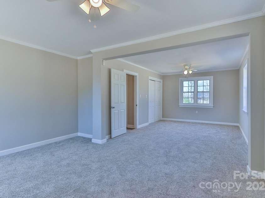 3424 Walker Circle, Lenoir, NC 28645.  MLS# CAR4248698, YatesRealty ID 20451. 