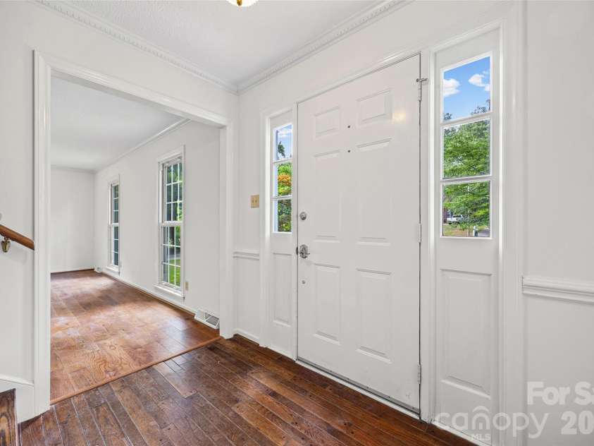 428 Guilford Road, Rock Hill, SC 29732.  MLS# CAR4362344, YatesRealty ID 20451. 