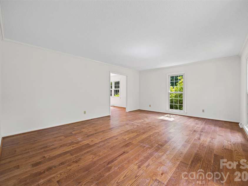 428 Guilford Road, Rock Hill, SC 29732.  MLS# CAR4362344, YatesRealty ID 20451. 