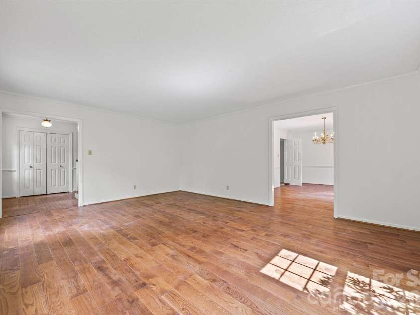 428 Guilford Road, Rock Hill, SC 29732.  MLS# CAR4362344, YatesRealty ID 20451. 