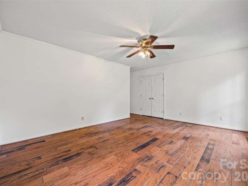 428 Guilford Road, Rock Hill, SC 29732.  MLS# CAR4362344, YatesRealty ID 20451. 