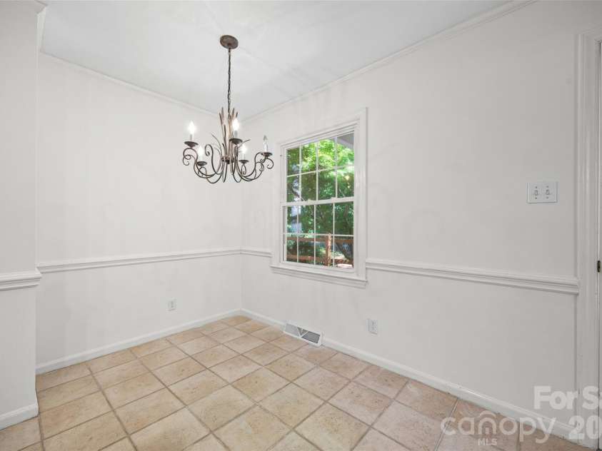 428 Guilford Road, Rock Hill, SC 29732.  MLS# CAR4362344, YatesRealty ID 20451. 