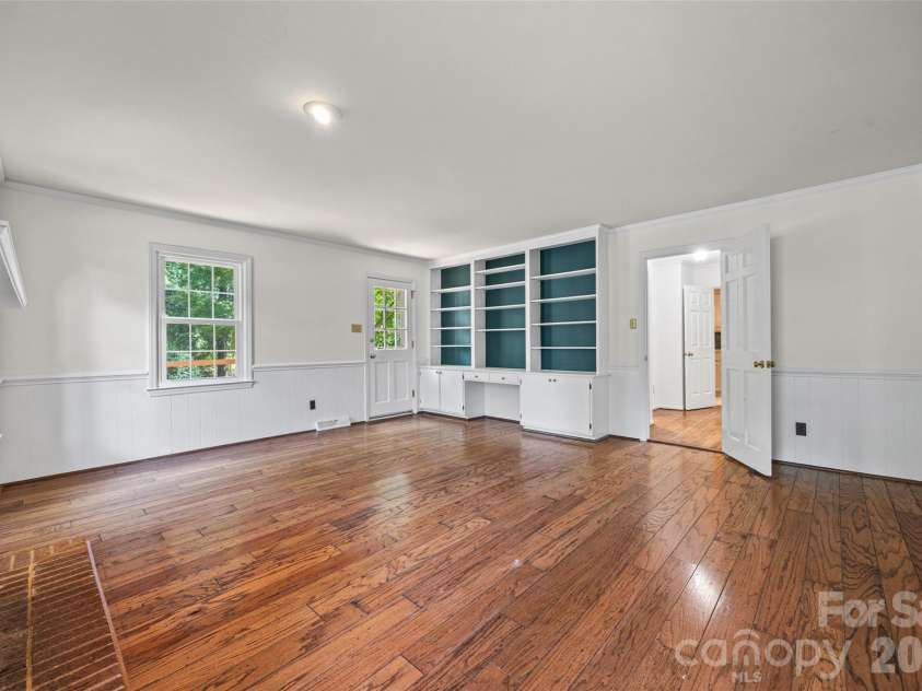 428 Guilford Road, Rock Hill, SC 29732.  MLS# CAR4362344, YatesRealty ID 20451. 