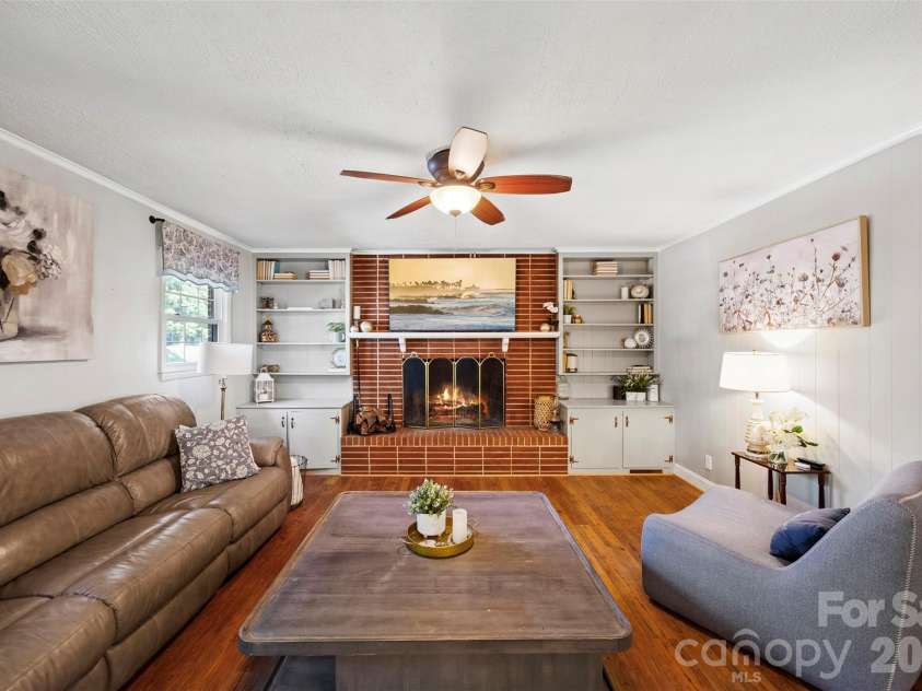1206 South Point Road, Belmont, NC 28012.  MLS# CAR4373430, YatesRealty ID 20452. 