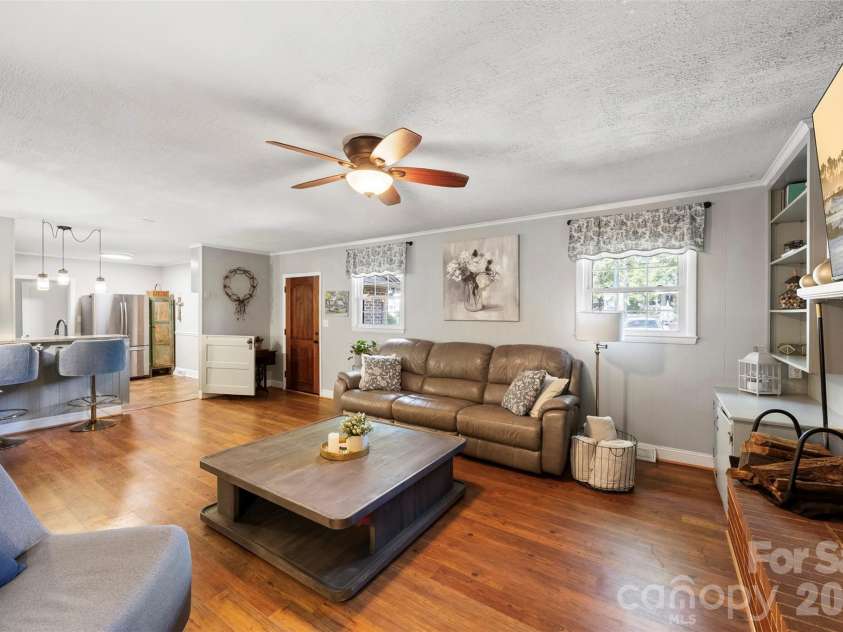 1206 South Point Road, Belmont, NC 28012.  MLS# CAR4373430, YatesRealty ID 20452. 