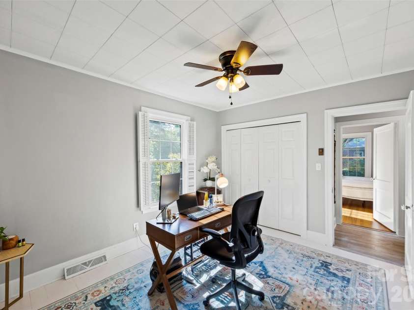 1206 South Point Road, Belmont, NC 28012.  MLS# CAR4373430, YatesRealty ID 20452. 