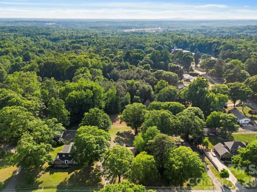 1206 South Point Road, Belmont, NC 28012.  MLS# CAR4373430, YatesRealty ID 20452. 
