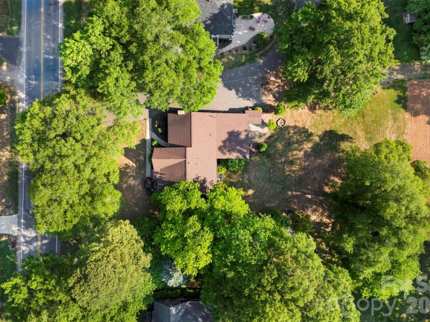 1206 South Point Road, Belmont, NC 28012.  MLS# CAR4373430, YatesRealty ID 20452. 