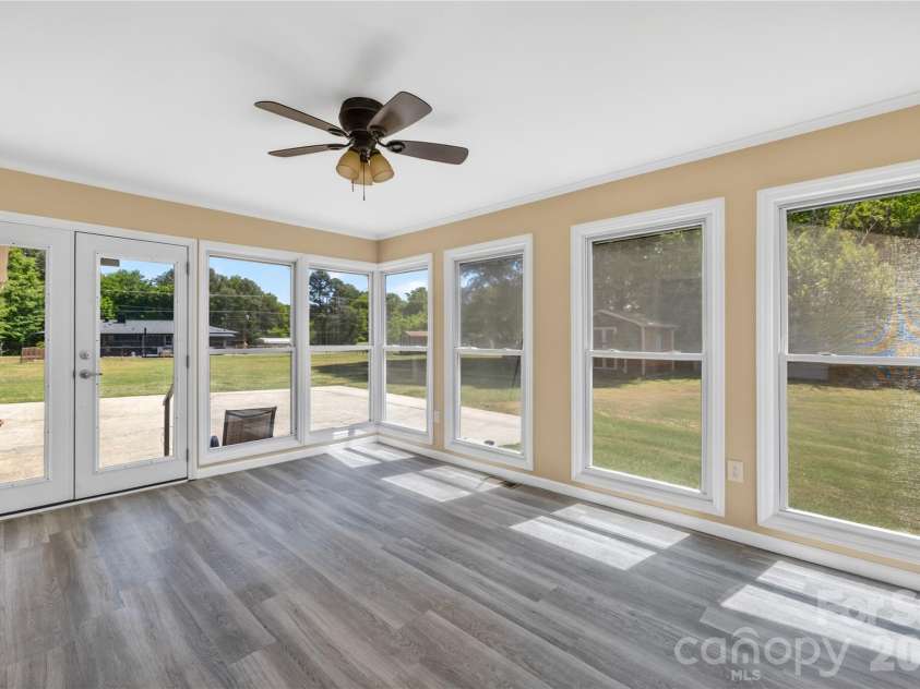 607 Wren Road, Gastonia, NC 28056.  MLS# CAR4374464, YatesRealty ID 20453. 