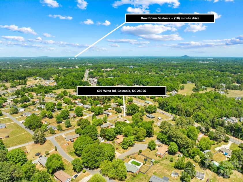 607 Wren Road, Gastonia, NC 28056.  MLS# CAR4374464, YatesRealty ID 20453. 