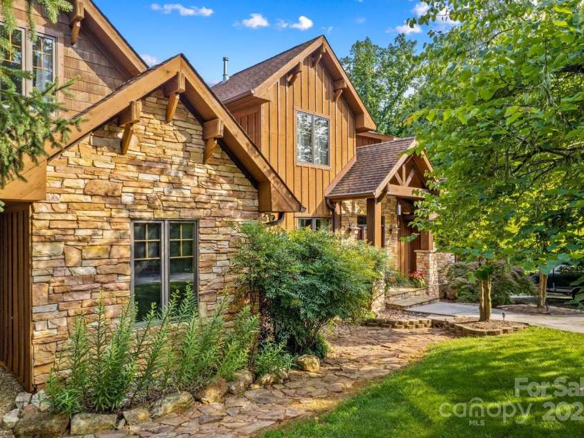 2084 Sierra Trace Road, Denton, NC 27239.  MLS# CAR4269113, YatesRealty ID 20454. 