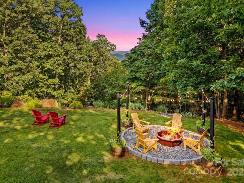 2084 Sierra Trace Road, Denton, NC 27239.  MLS# CAR4269113, YatesRealty ID 20454. 