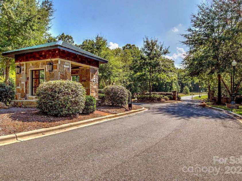 2084 Sierra Trace Road, Denton, NC 27239.  MLS# CAR4269113, YatesRealty ID 20454. 