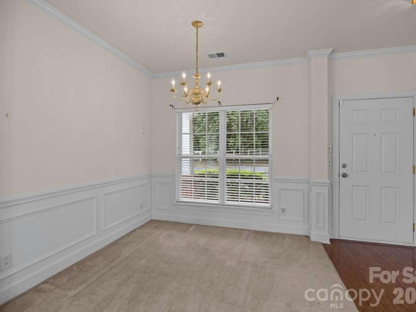 2960 Zion Renaissance Lane, Charlotte, NC 28269.  MLS# CAR4379297, YatesRealty ID 20454. 