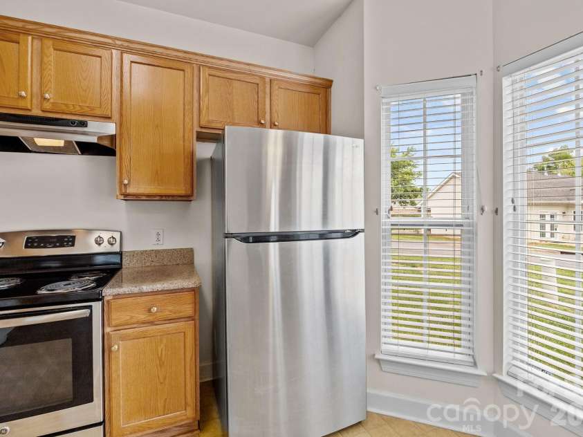 2960 Zion Renaissance Lane, Charlotte, NC 28269.  MLS# CAR4379297, YatesRealty ID 20454. 