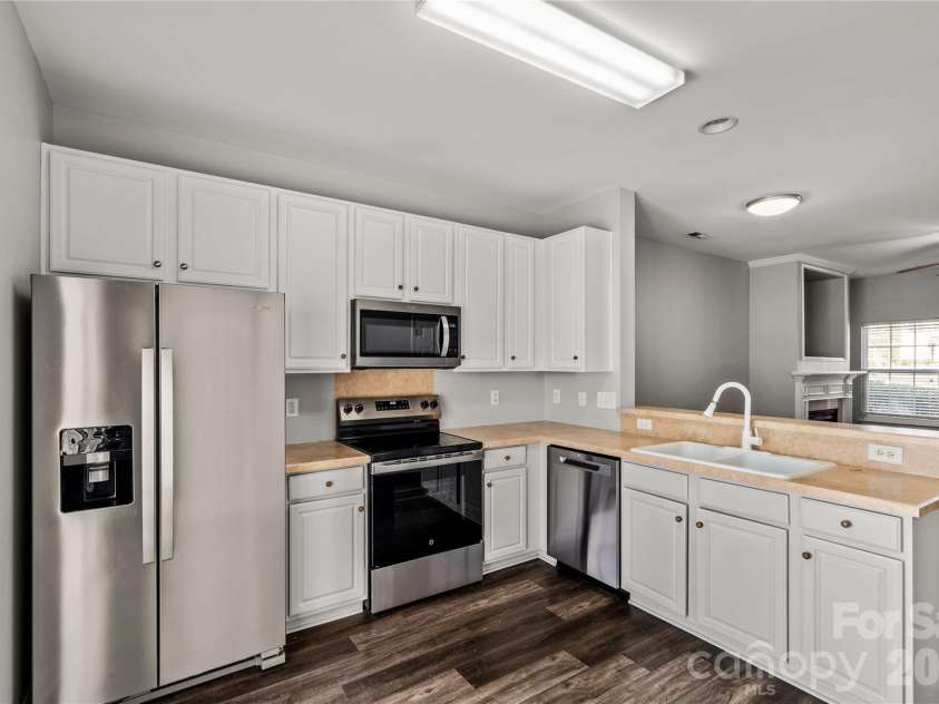 1272 Liberty Bell Court, Rock Hill, SC 29732.  MLS# CAR4352624, YatesRealty ID 20456. 